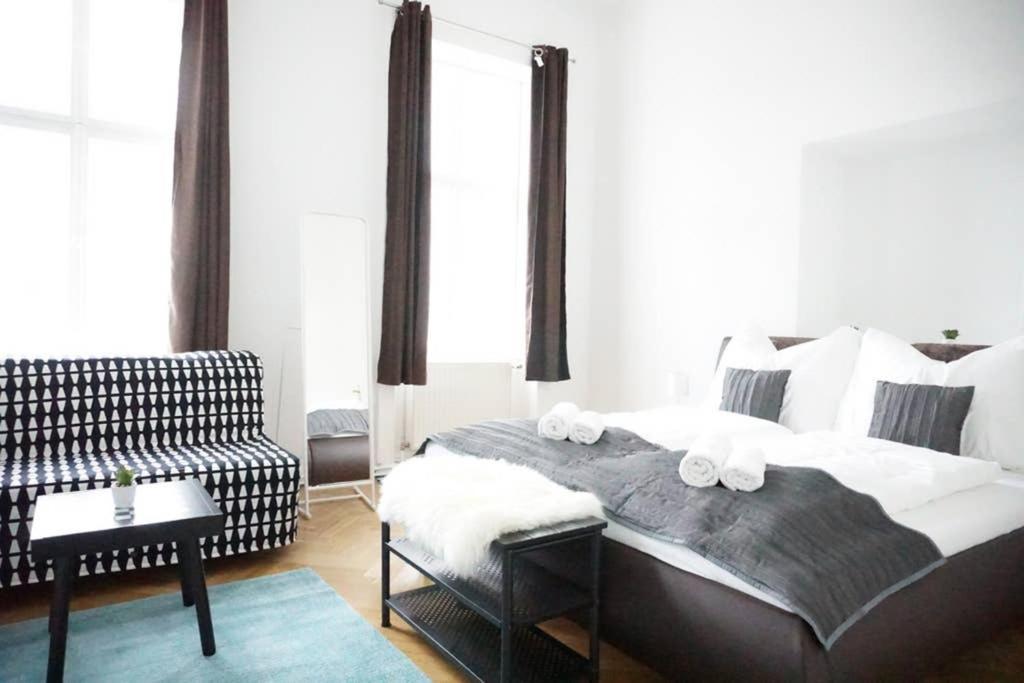 Urban City Apartment - Contactless Check-In Wenen Buitenkant foto