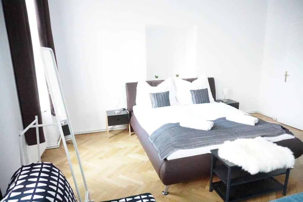 Urban City Apartment - Contactless Check-In Wenen Buitenkant foto