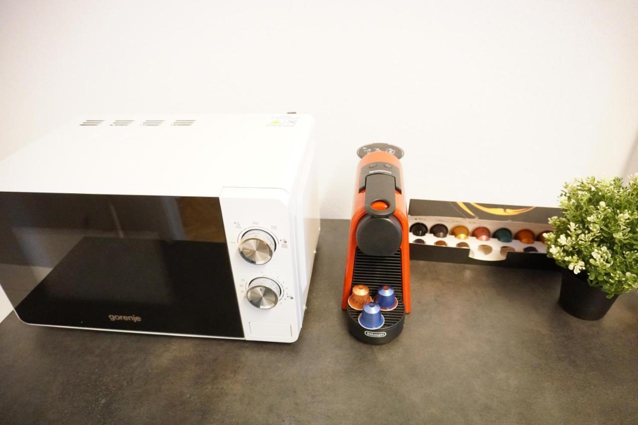 Urban City Apartment - Contactless Check-In Wenen Buitenkant foto