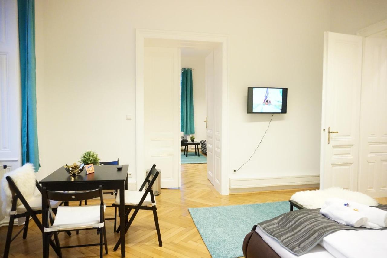 Urban City Apartment - Contactless Check-In Wenen Buitenkant foto